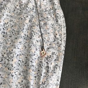 Lululemon Pant Commuter Baggy Print 4 Zip pockets